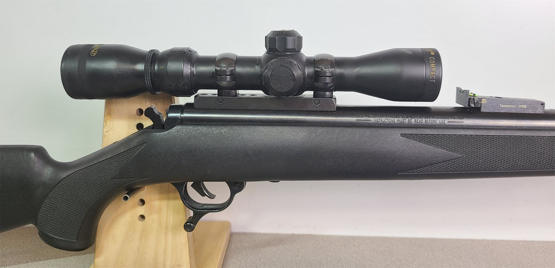 Tc Omega THOMPSON CENTER OMEGA MUZZLELOADER IN .50 CAL - Kidd Family Auctions
