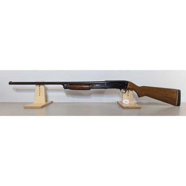 ITHACA MODEL 37 FEATHERLIGHT IN 12GA