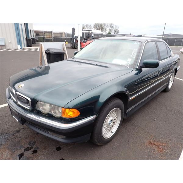 1999 BMW 740i RUNS WITH MECHANICAL PROBLEMS - Speeds Auto Auctions