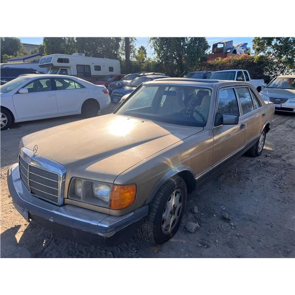 1985 Mercedes-Benz 500-Class