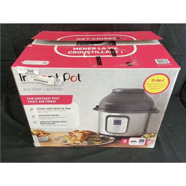 AS NEW INSTANT POT DUO CRISP AND AIR FRYER TESTED AND WORKING - RETAIL $299