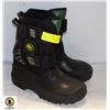 Image 1 : MENS EE CFL WINTER BOOTS SZ 8