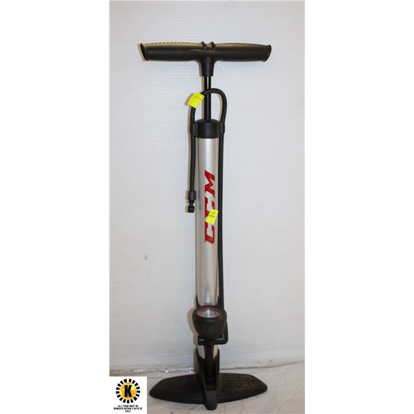 CCM AIR PUMP WITH PRESSURE GUAGE
