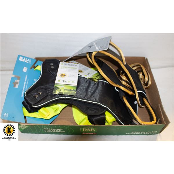 FLAT WITH 3 LARGE BREED HARNESSES