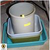 Image 1 : 4 PLASTIC TUBS
