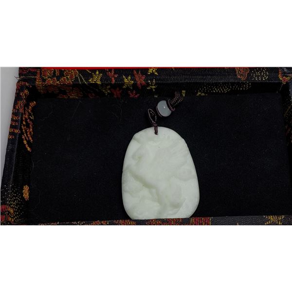 21)  WHITE JADEITE PEGASUS PENDANT ON 26" ADJUSTA