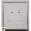 Image 1 : 10 KT GOLD CUBIC ZIRCONIA EARINGS