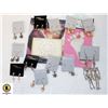Image 1 : BOX OF EARRINGS