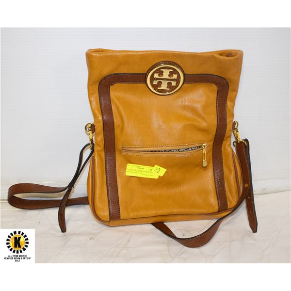 ESTATE TORY BURCH PURSE HAS SOME WEAR-ESTATE