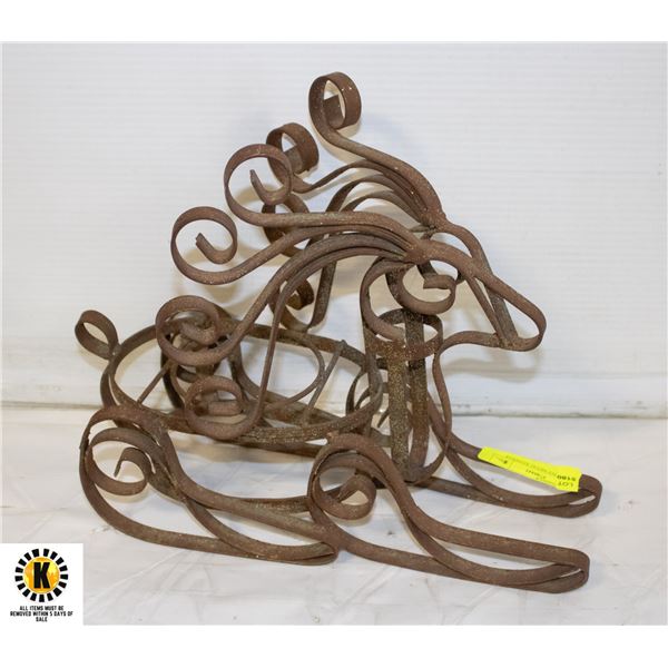 DECORATIVE METAL REINDEER