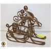 Image 1 : DECORATIVE METAL REINDEER
