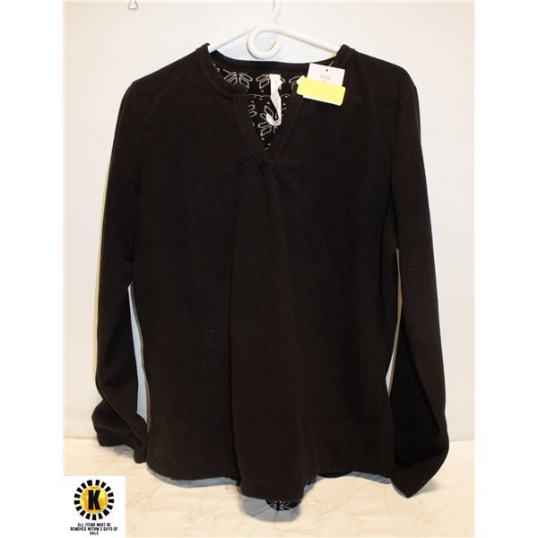 DENVER HAYES SWEATER/PANT SET- SIZE LARGE