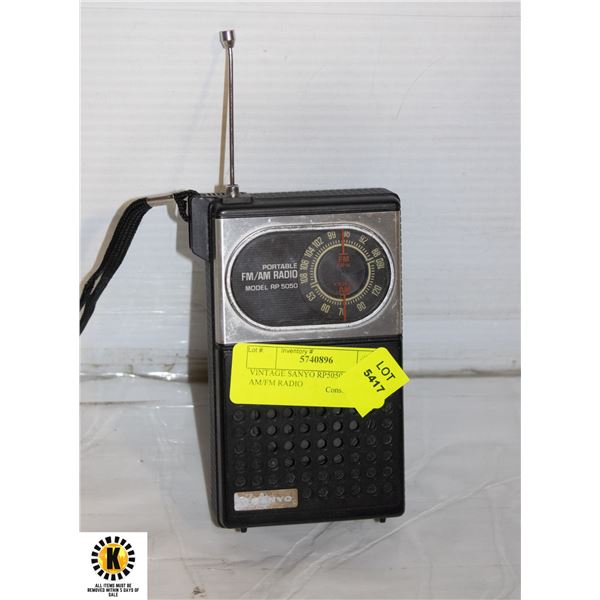 VINTAGE SANYO RP5050 PORTABLE AM/FM RADIO