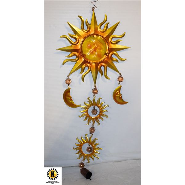 SUN AND MOON HANGING METAL DCOR