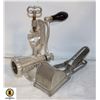 Image 1 : ANTIQUE MEAT GRINDER & POTATOE RICER