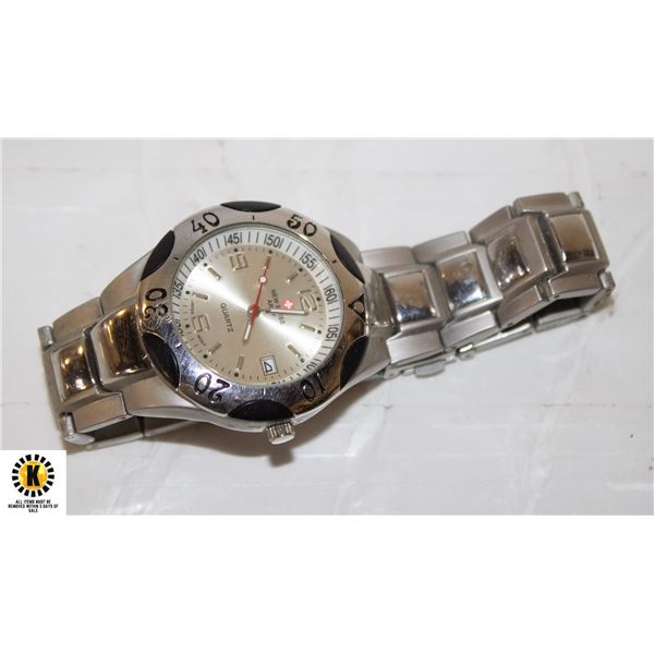 MENS NEW SWISS ARMY WATCH QUARTZ MOVEMENT