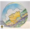 Image 1 : VINTAGE WINNIE THE POOH HAT BOX