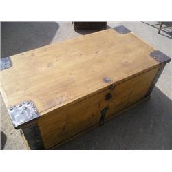 Wonderful wood chest