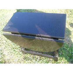 Small drop leaf table