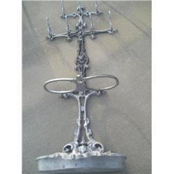 Metal umbrella stand