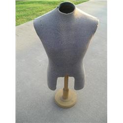 Men's mannequin chest form