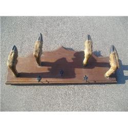 Hoof hat rack