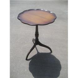 Lamp table