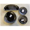 Image 2 : 2 LARGE CASES OF ASSORTED BALCK PLASTIC SERVING  PLATES