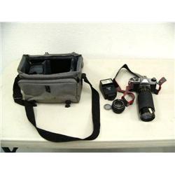 Pentax ASAHI K-1000 with zoom lens and camera case (46)