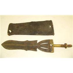 Large old African knife (100)