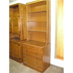 Ethan Allen hutch 78" H, 40" L, 19" d (44)