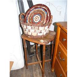 Birch bark basket and a small table (42)