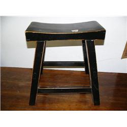 Stool with black finish 20" H (800)