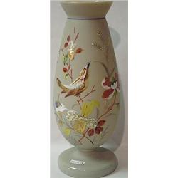 CLAMBROTH VICTORIAN ART GLASS FOOTED VASE