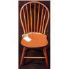 Image 1 : WINDSOR SEVEN SPINDLE LOOP-BACK SIDE CHAIR