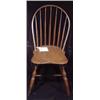 Image 1 : WINDSOR SEVEN SPINDLE LOOP-BACK SIDE CHAIR