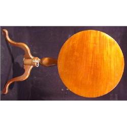 MAHOGANY QUEEN ANN TILT TOP CANDLESTAND