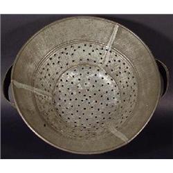 PENNSYLVANIA TIN LARGE COLLANDER