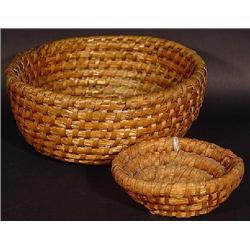 A COILED RYE STRAW ROUND BOWL