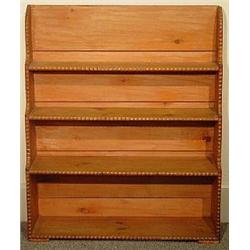 A PENNSYLVANIA  PINE OPEN BOOK SHELF / ÉTAGÈRE