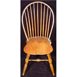 WINDSOR LOOP-BACK SIDE CHAIR