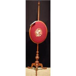 QUEEN ANN STYLED MAHOGANY CUSTOM MADE POLE SCREEN