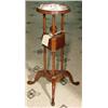 Image 1 : A MAHOGANY QUEEN ANN STYLED MAN'S ROUND SHAVING BASIN STAND
