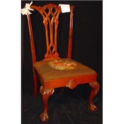 PHILADELPHIA CHIPPENDALE PERIOD II MAHOGANY RIBBON-BACK SIDE CHAIR