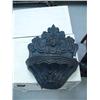 Image 1 : Hang on wall cast iron fountain approx. 25" (500)