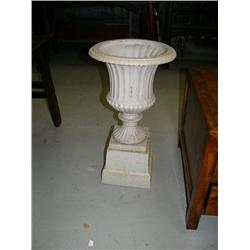 White cast iron pot, approx. 26 1/2" tall (500)