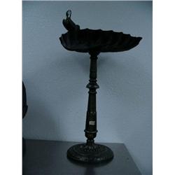 CHOICE on 2 bird baths (500)