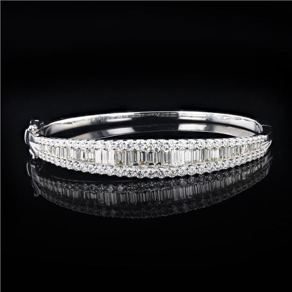 4.82 ctw E - F COLOR VS1 - SI1 CLARITY Diamond 14K White Gold Bangle