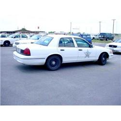 2000 Ford Crown Vic Police Car