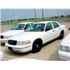 Image 1 : 1999 Ford Crown Vic Police Car